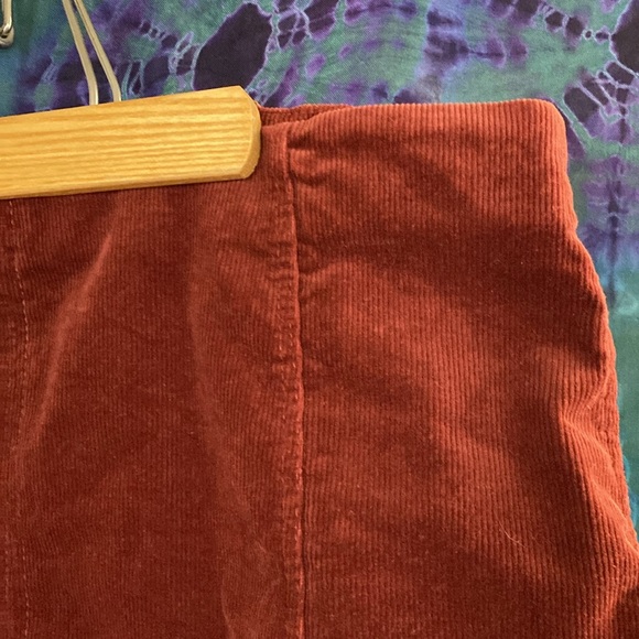 Wishlist corduroy skirt. Super stretchy. Size Large. - Picture 2 of 10